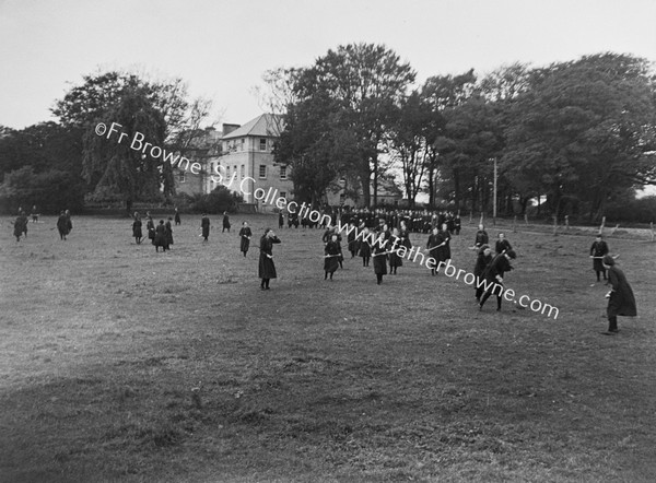 GORTNOR ABBEY (CONVENTS) GIRLS PLAYING HOCKEY